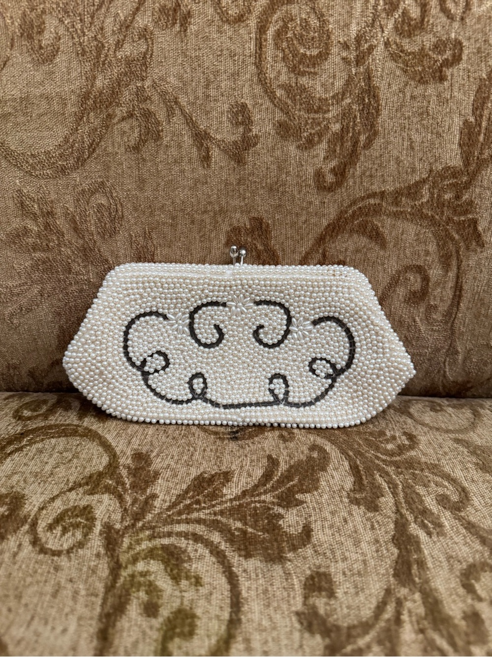 Vintage Pearl Beaded Evening Clutch - White color